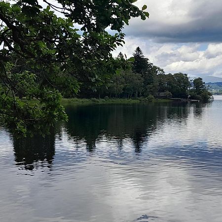Ye Old'E Man Lake District Grange-Over-Sands Buitenkant foto